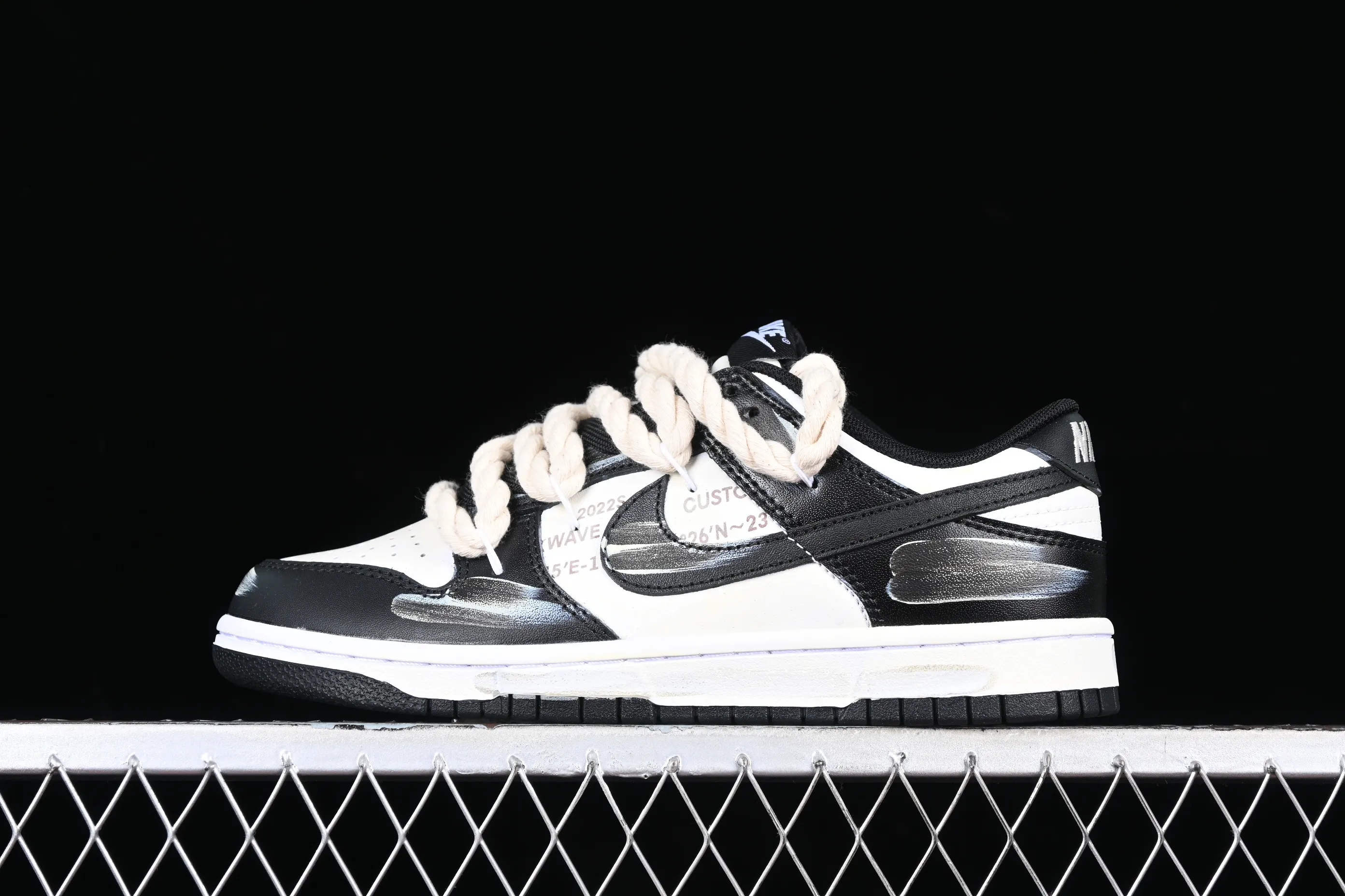 All categories Nk SB Dunk series Nk SB Dunk Low low-top sneakers J version Nk Dunk SB Low Retro high-end customized SB low-top sports and leisure sneakers DD1391-100